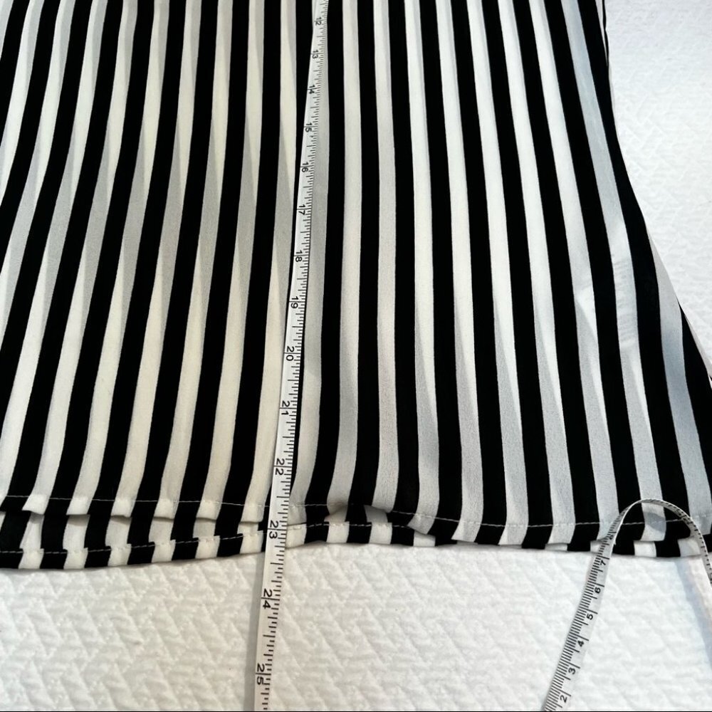 TRICOT Black/White Striped V-Neck Long Sleeve Blouse Top Size M - Picture 9 of 9